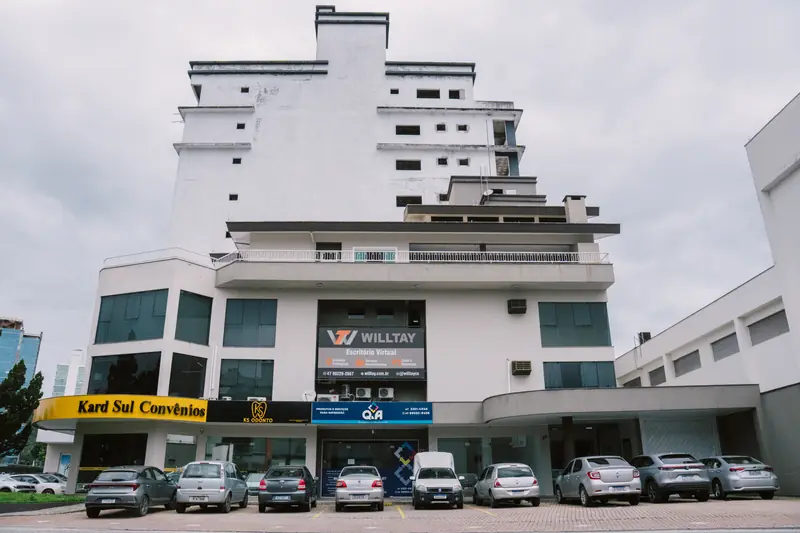 Willtay Coworking em Brusque: estacionamento